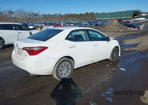 2018 Toyota Corolla Le z USA, uszkodzony, nr VIN 2T1BURHE7JC024224